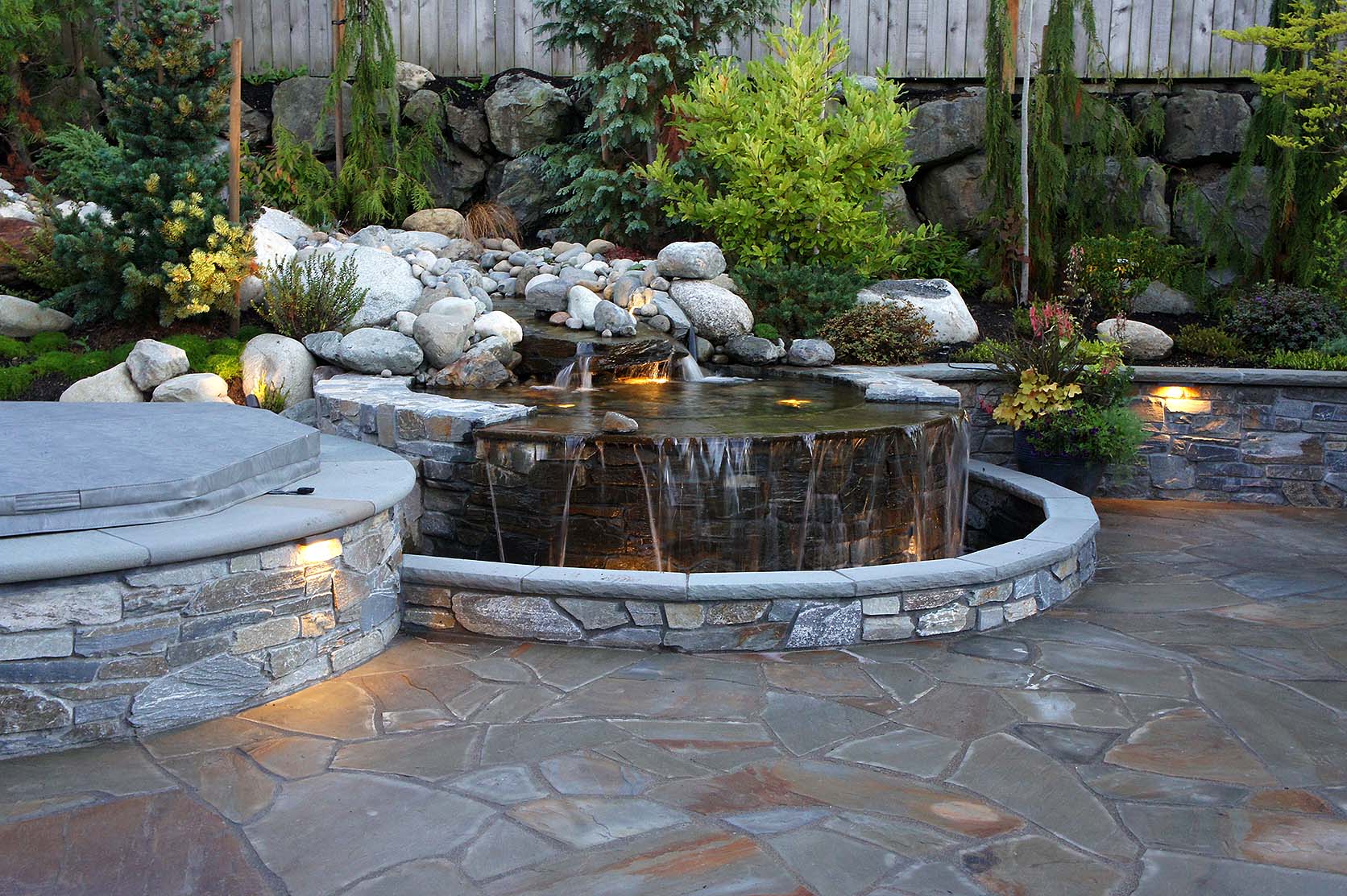 Mukilteo Home - Outdoor Lighting